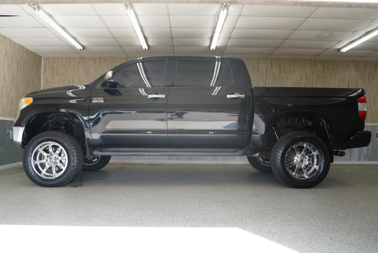 Toyota Tundra 4WD Truck  2014