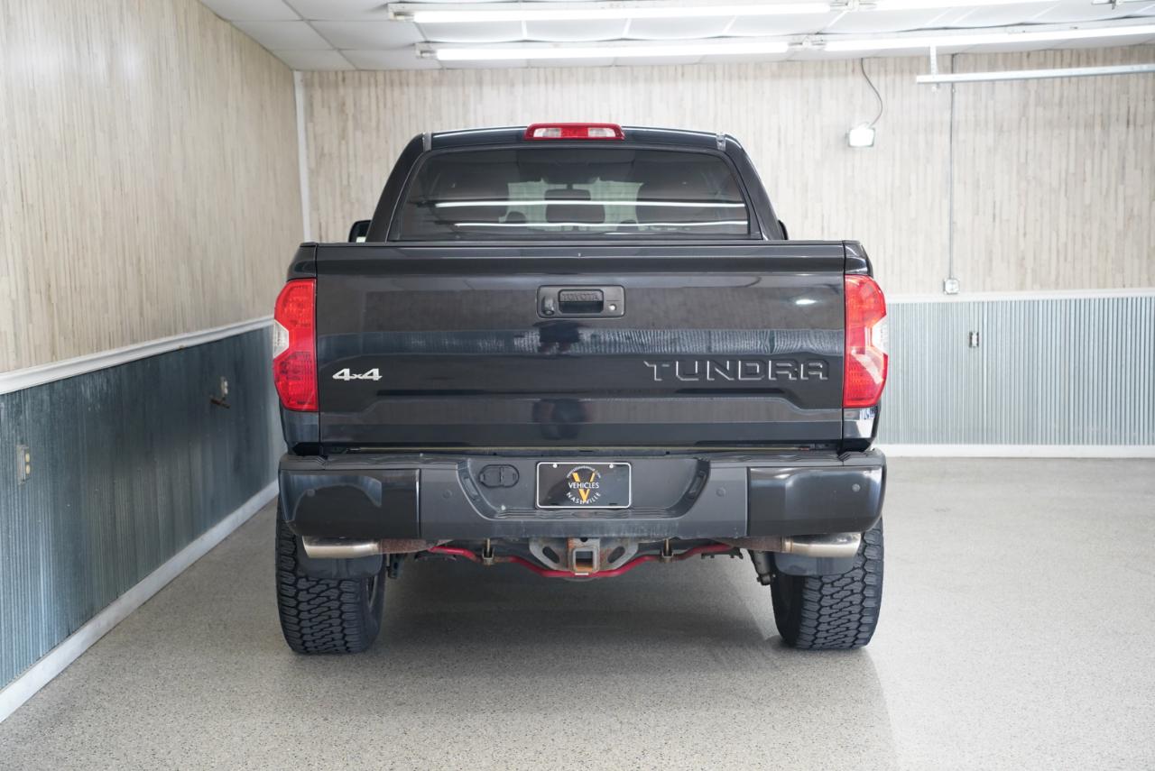 Toyota Tundra 4WD Truck  2014