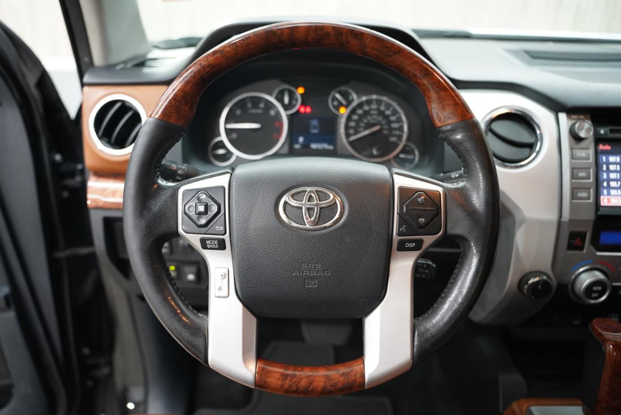 Toyota Tundra 4WD Truck  2014