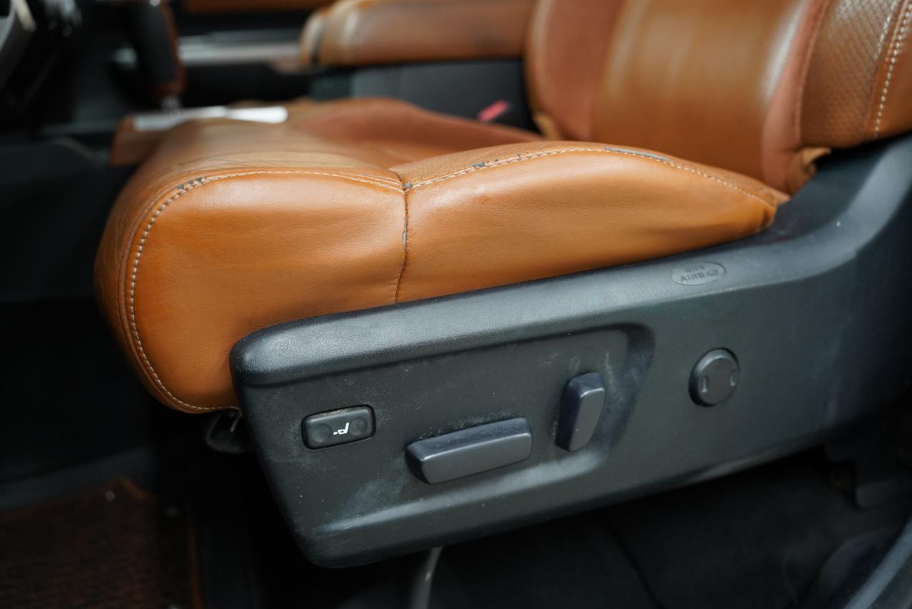 Toyota Tundra 4WD Truck  2014