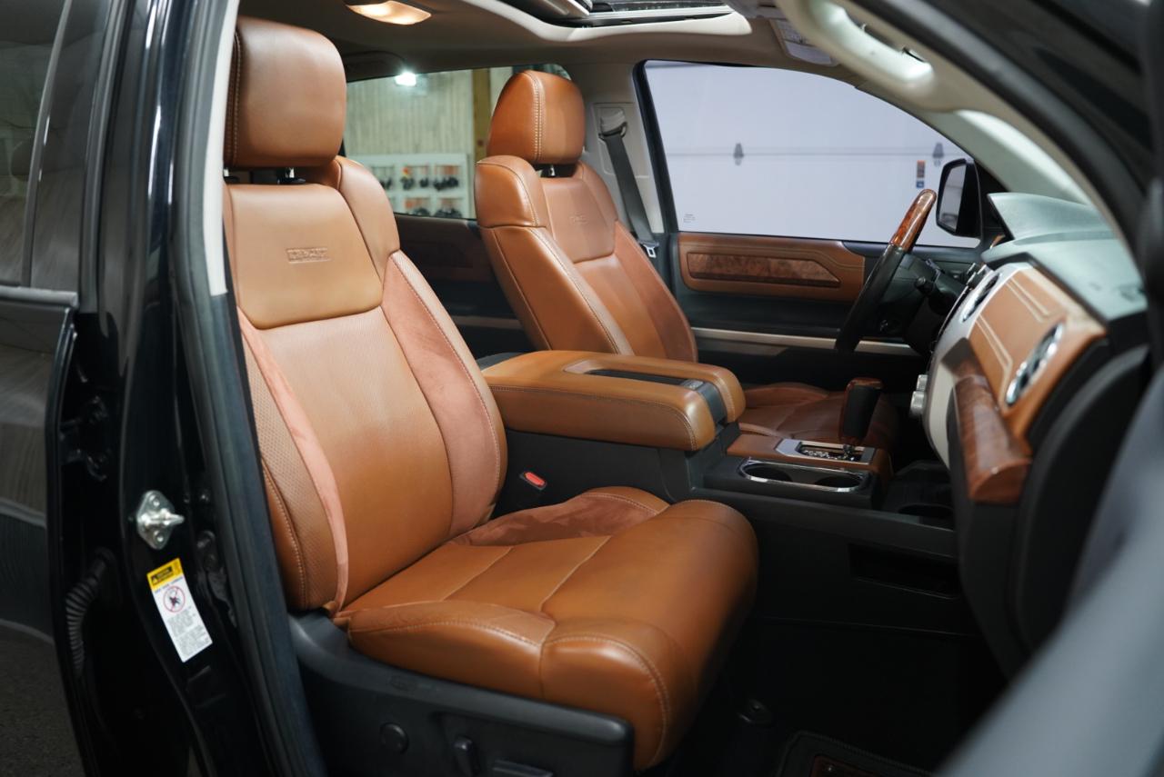 Toyota Tundra 4WD Truck  2014