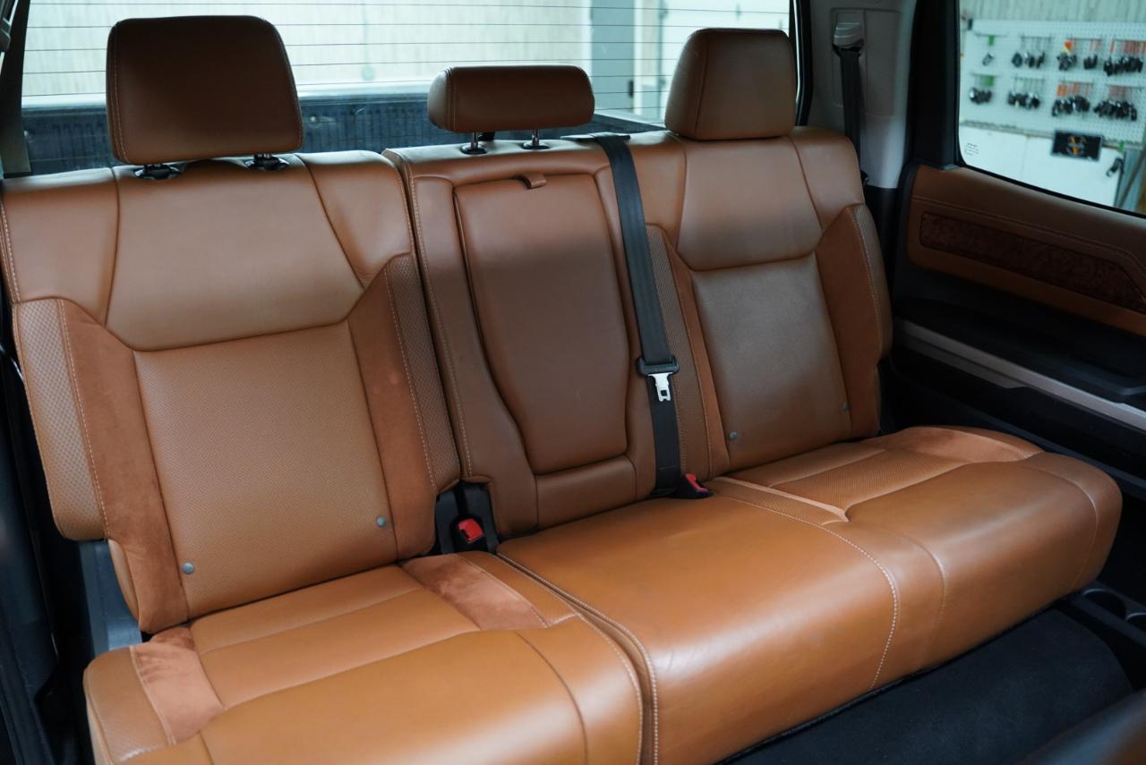 Toyota Tundra 4WD Truck  2014
