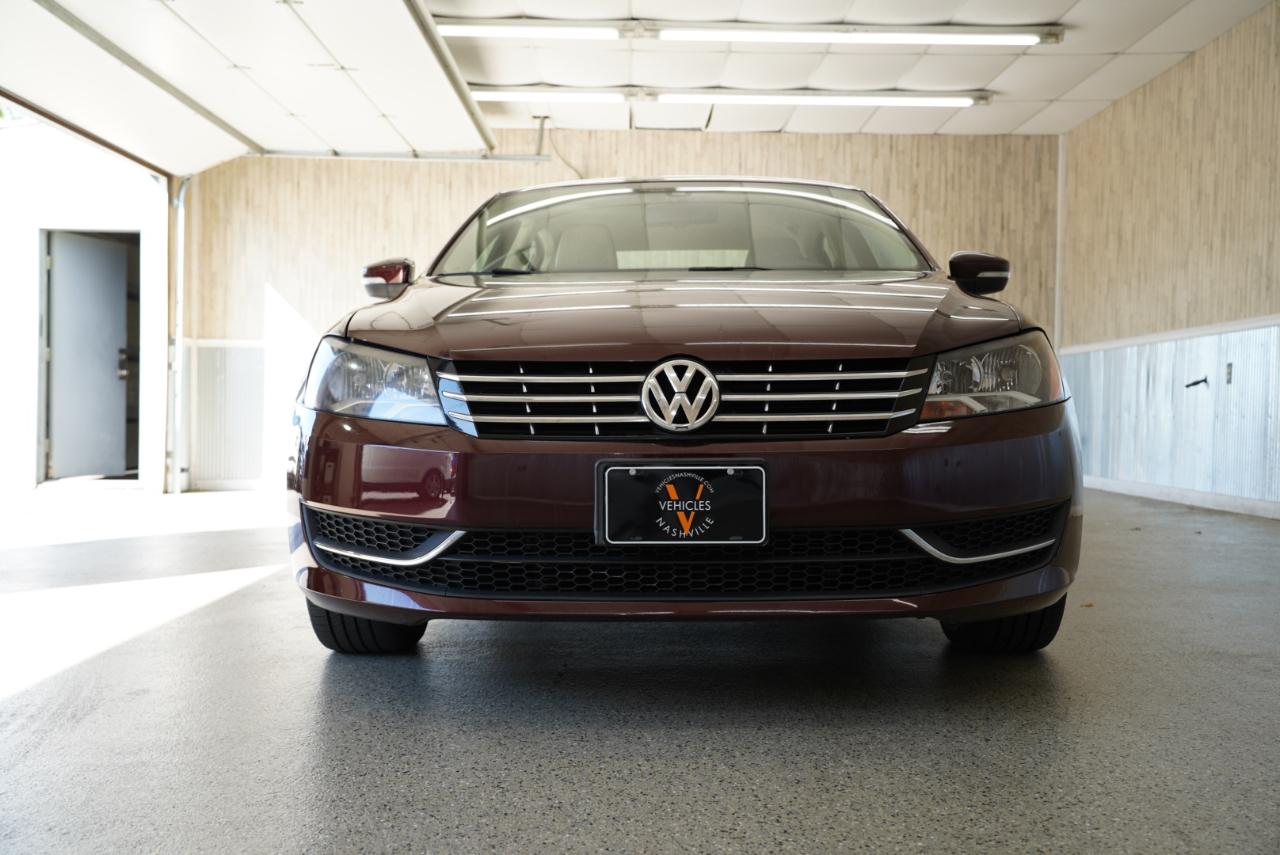 Volkswagen Passat 4dr Sdn 2.0L Manual TDI SE 2013