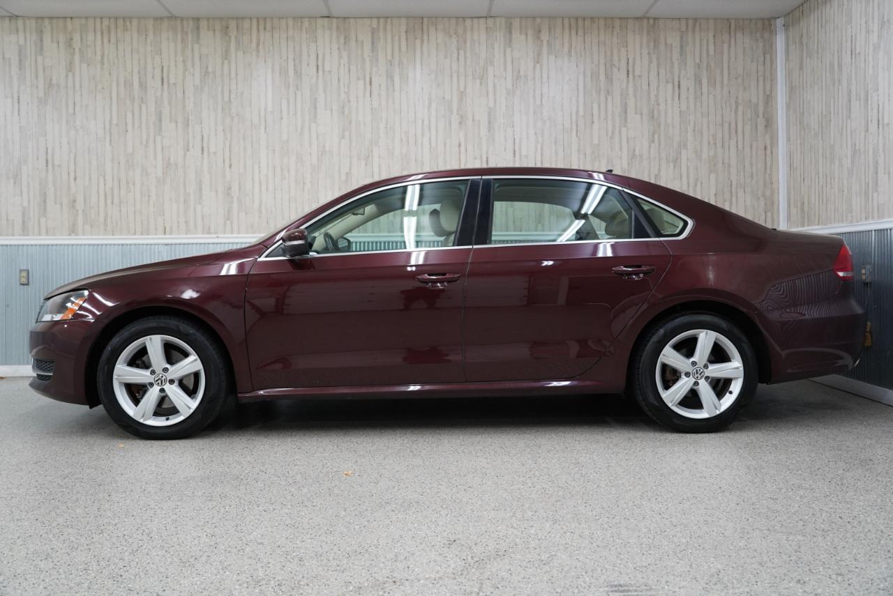 Volkswagen Passat 4dr Sdn 2.0L Manual TDI SE 2013