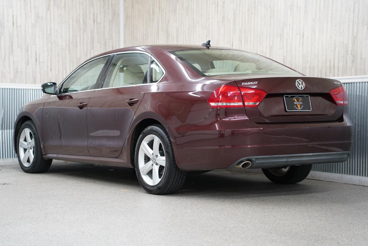 Volkswagen Passat 4dr Sdn 2.0L Manual TDI SE 2013