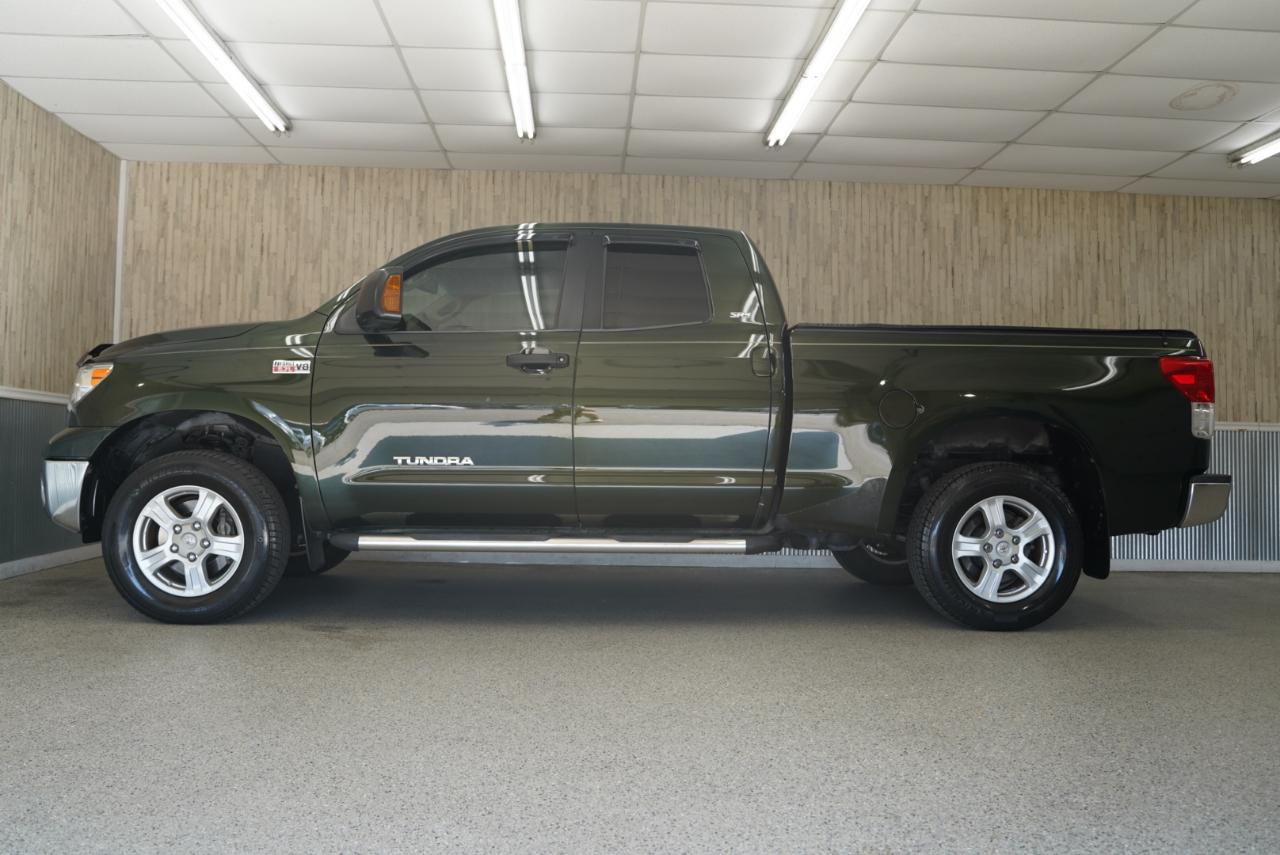 Toyota Tundra 2WD Truck  2010