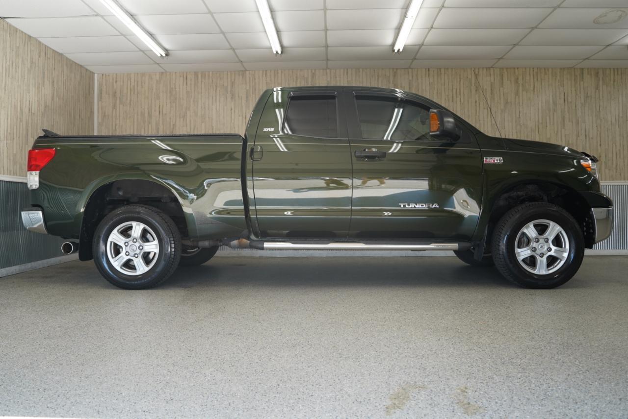 Toyota Tundra 2WD Truck  2010