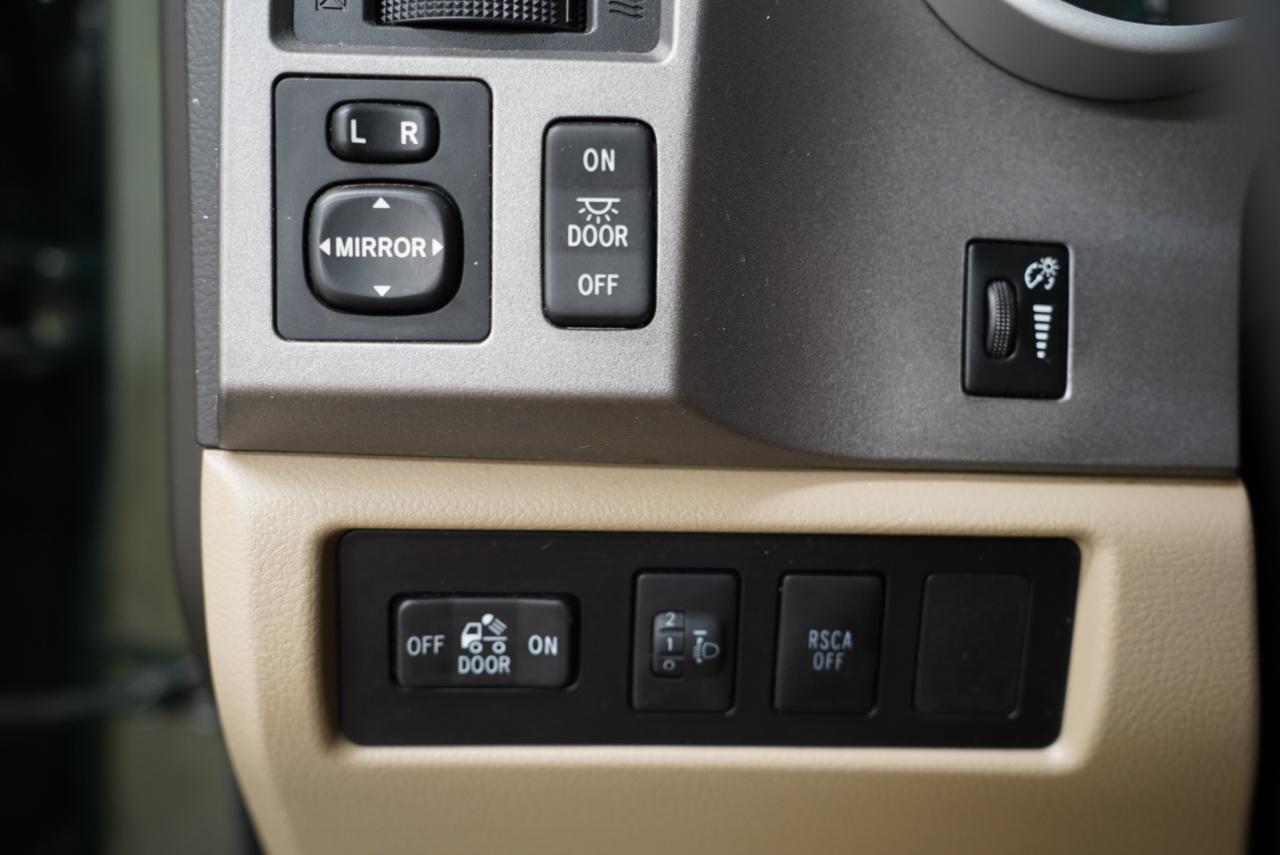 Toyota Tundra 2WD Truck  2010