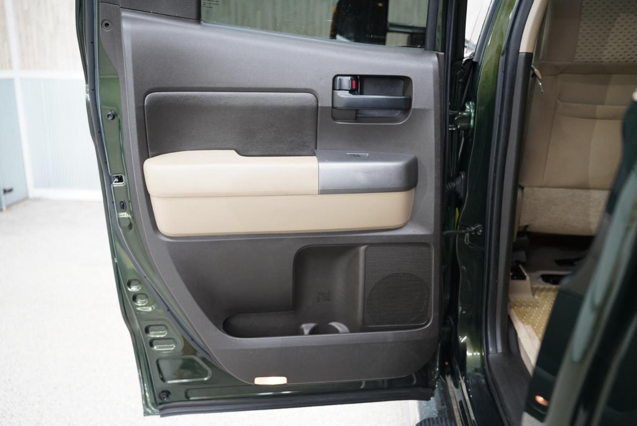 Toyota Tundra 2WD Truck  2010
