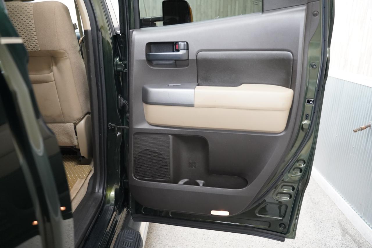 Toyota Tundra 2WD Truck  2010