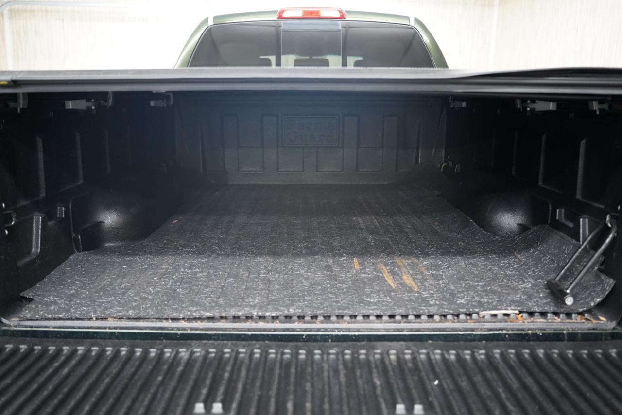 Toyota Tundra 2WD Truck  2010