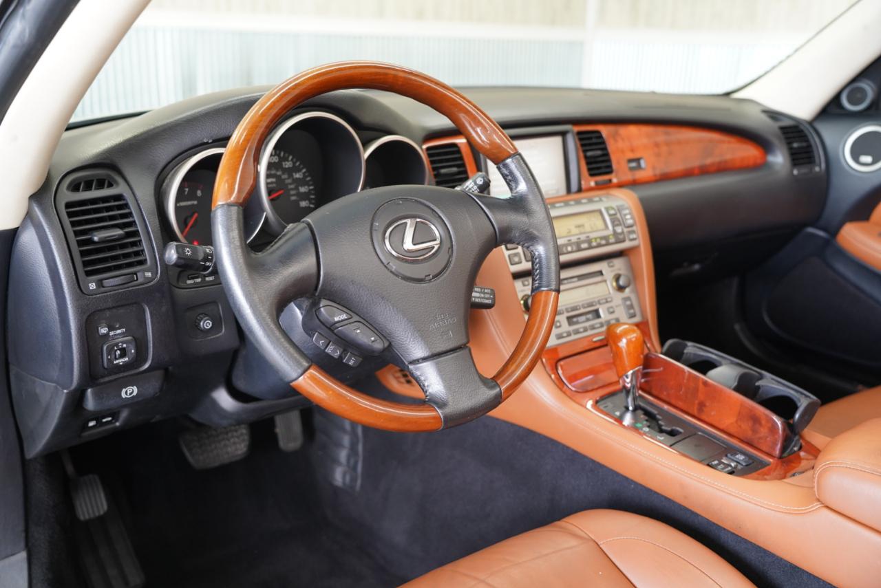 Lexus SC 430 2dr Convertible 2002