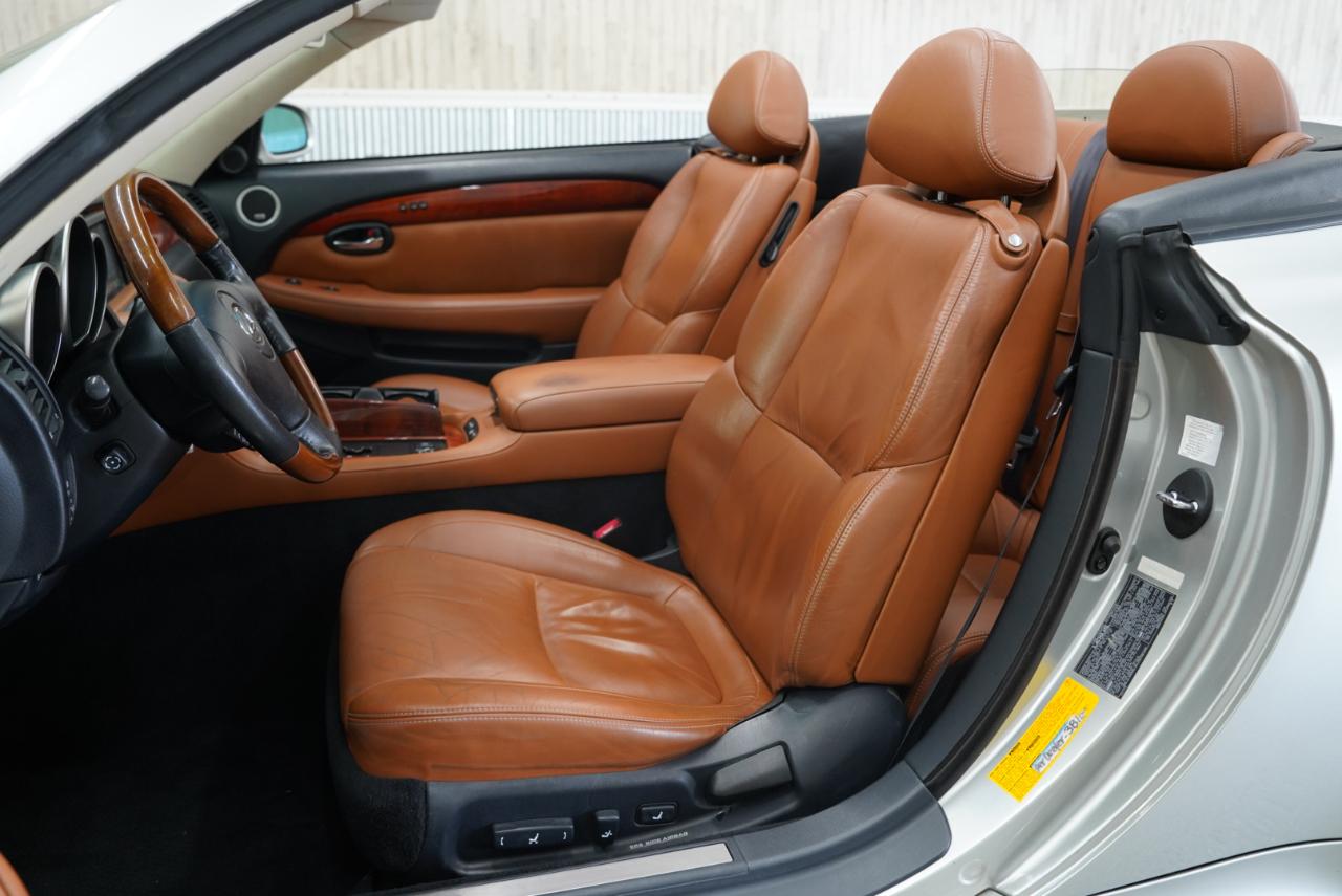 Lexus SC 430 2dr Convertible 2002