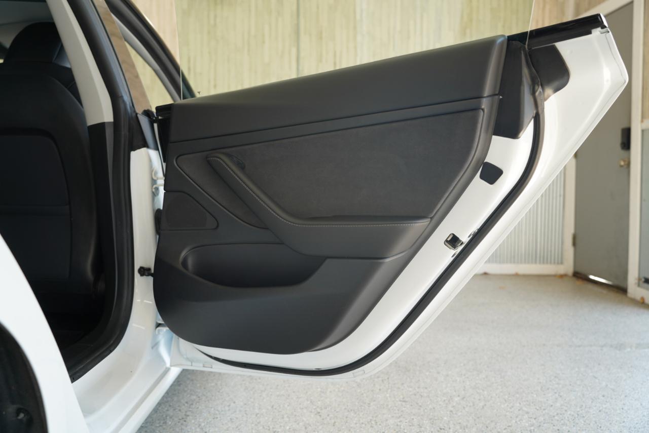 Tesla Model 3 Standard Range Plus RWD 2021