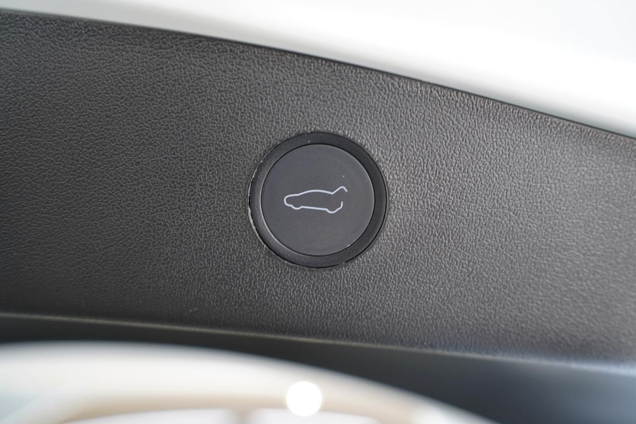 Tesla Model 3 Standard Range Plus RWD 2021