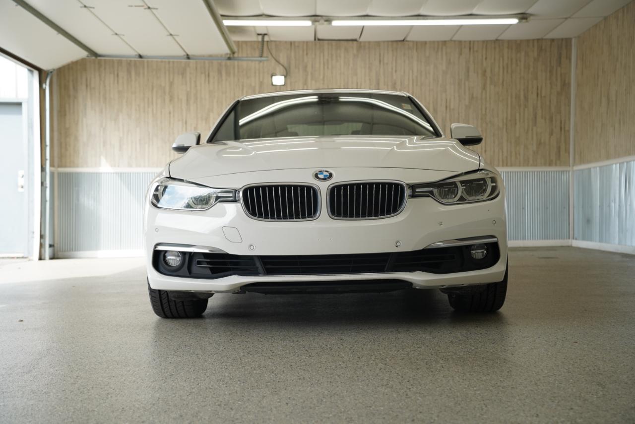 BMW 3 Series 330i Sedan 2018
