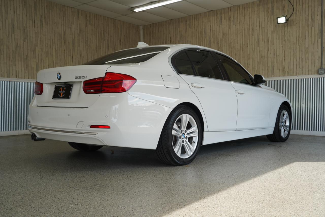 BMW 3 Series 330i Sedan 2018
