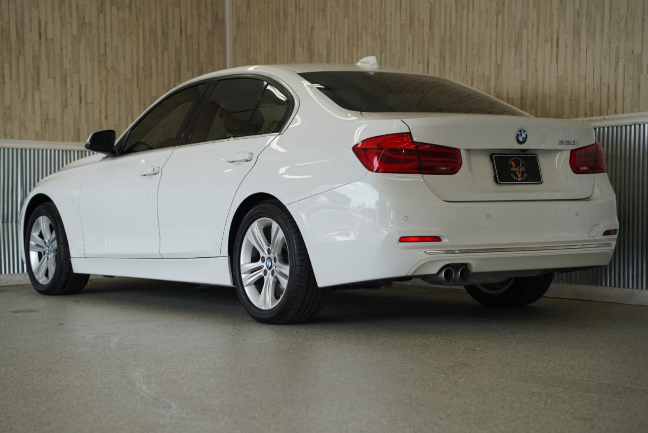 BMW 3 Series 330i Sedan 2018