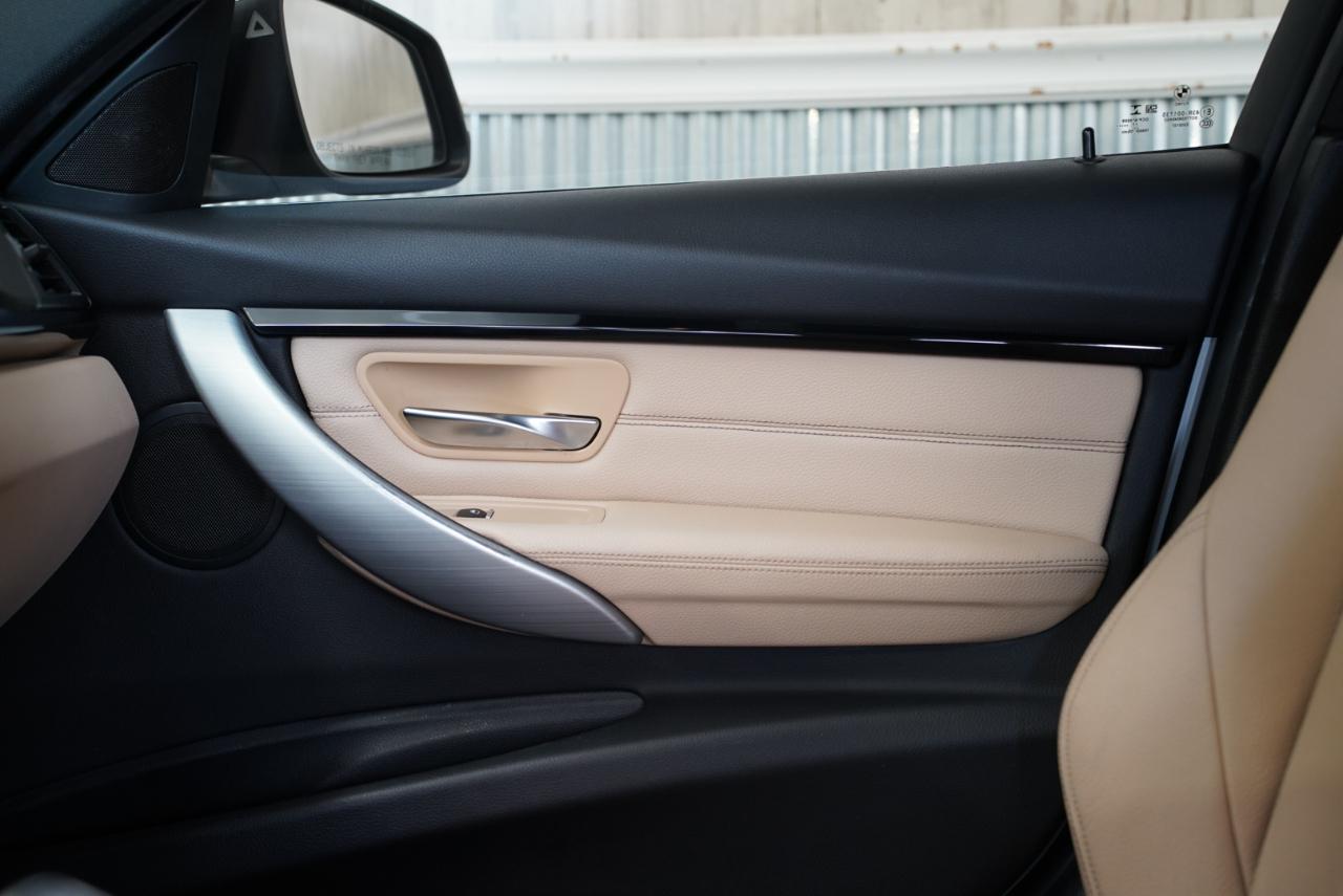 BMW 3 Series 330i Sedan 2018
