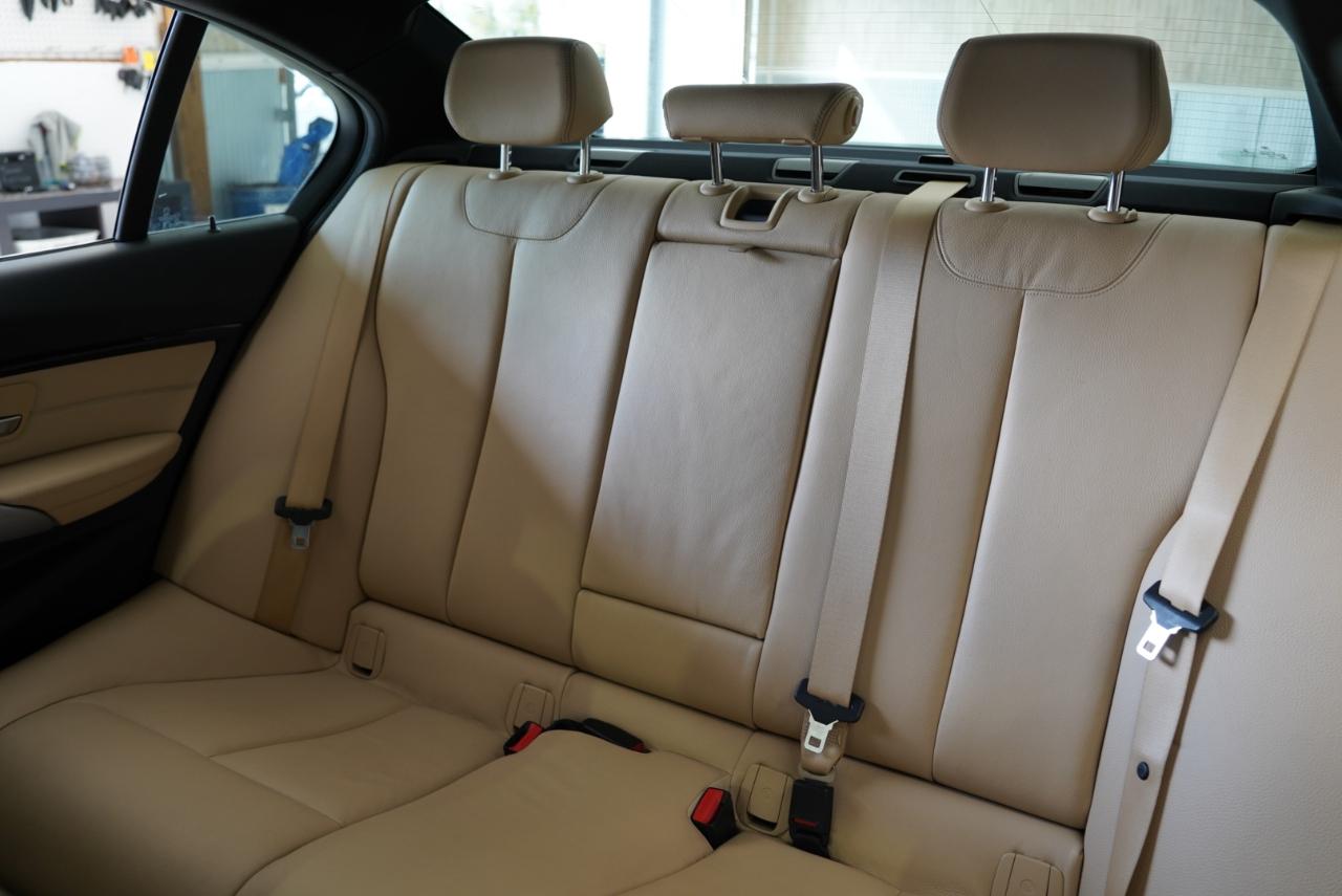 BMW 3 Series 330i Sedan 2018