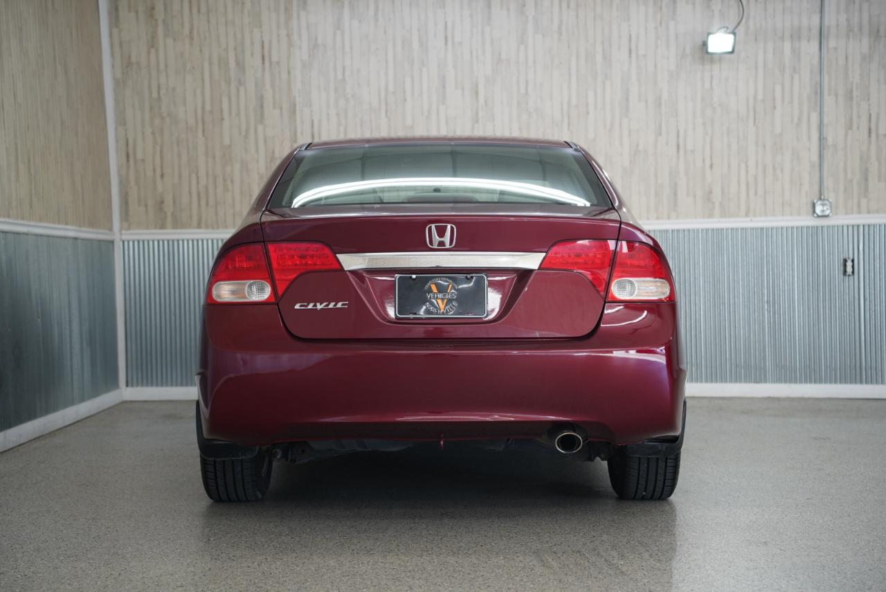 Honda Civic photo 8
