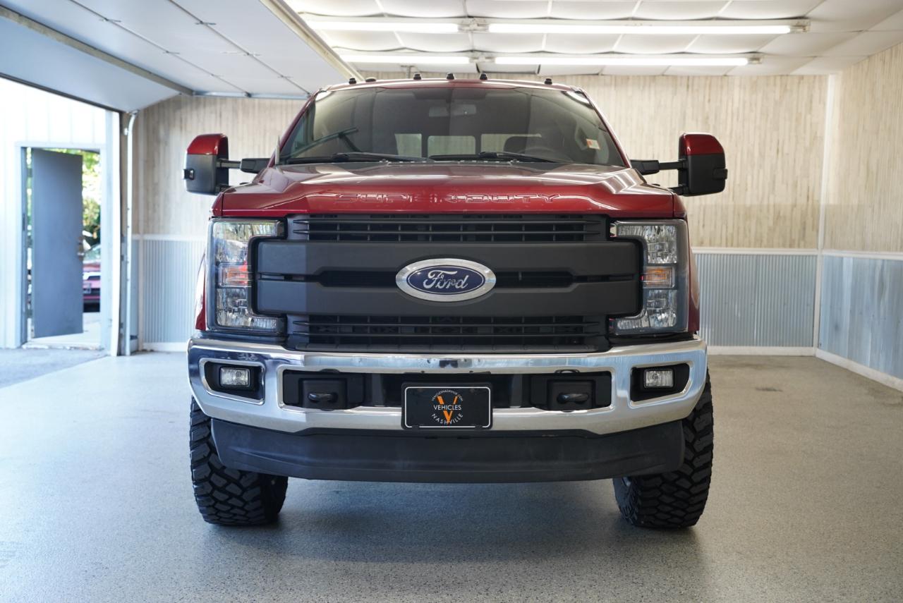 Ford F-350 photo 2