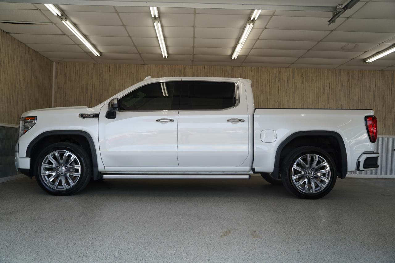 GMC Sierra 1500 4WD Crew Cab 147" Denali 2023