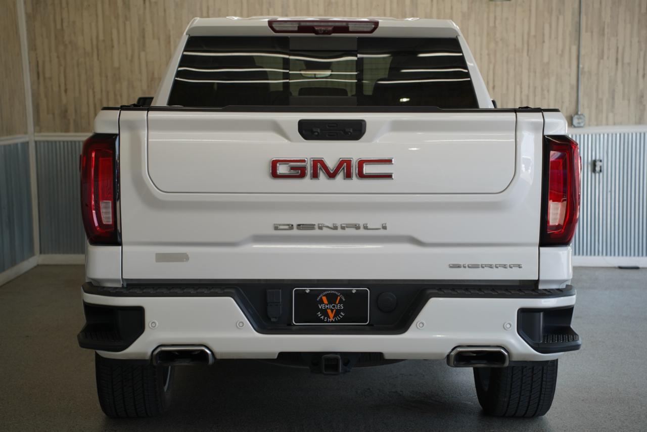 GMC Sierra 1500 4WD Crew Cab 147" Denali 2023