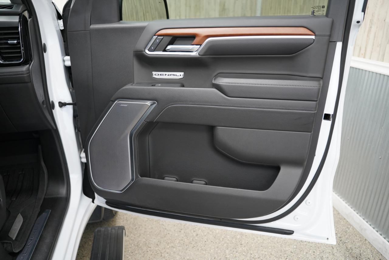 GMC Sierra 1500 4WD Crew Cab 147" Denali 2023