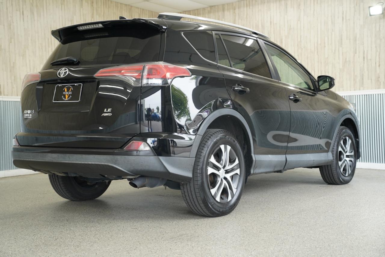 Toyota RAV4 AWD 4dr LE (Natl) 2016