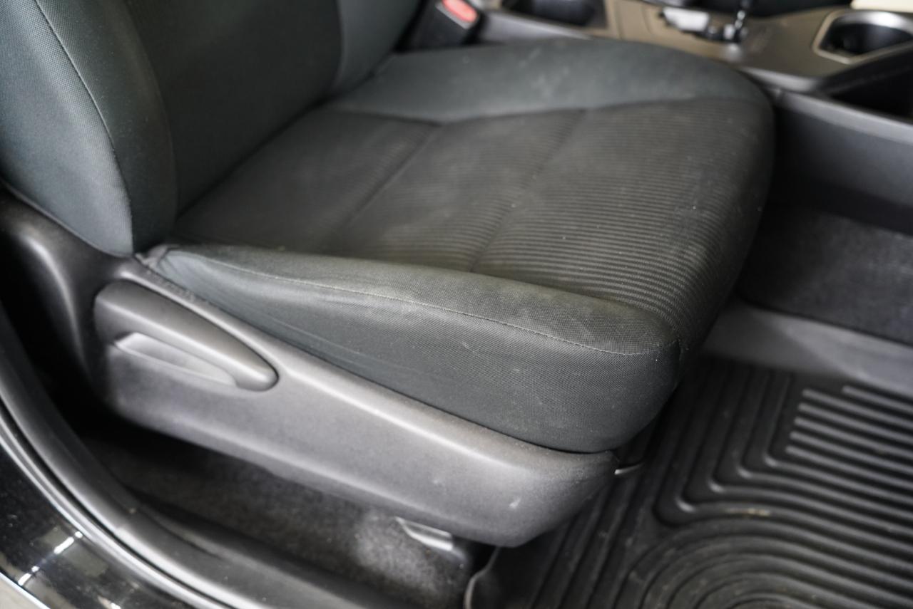 Toyota RAV4 AWD 4dr LE (Natl) 2016