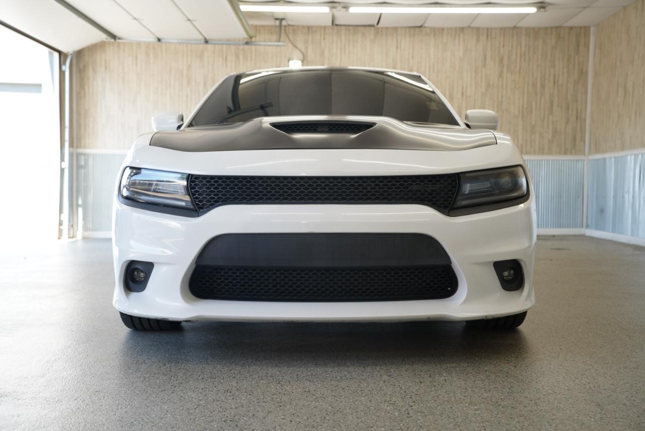 Dodge Charger photo 2