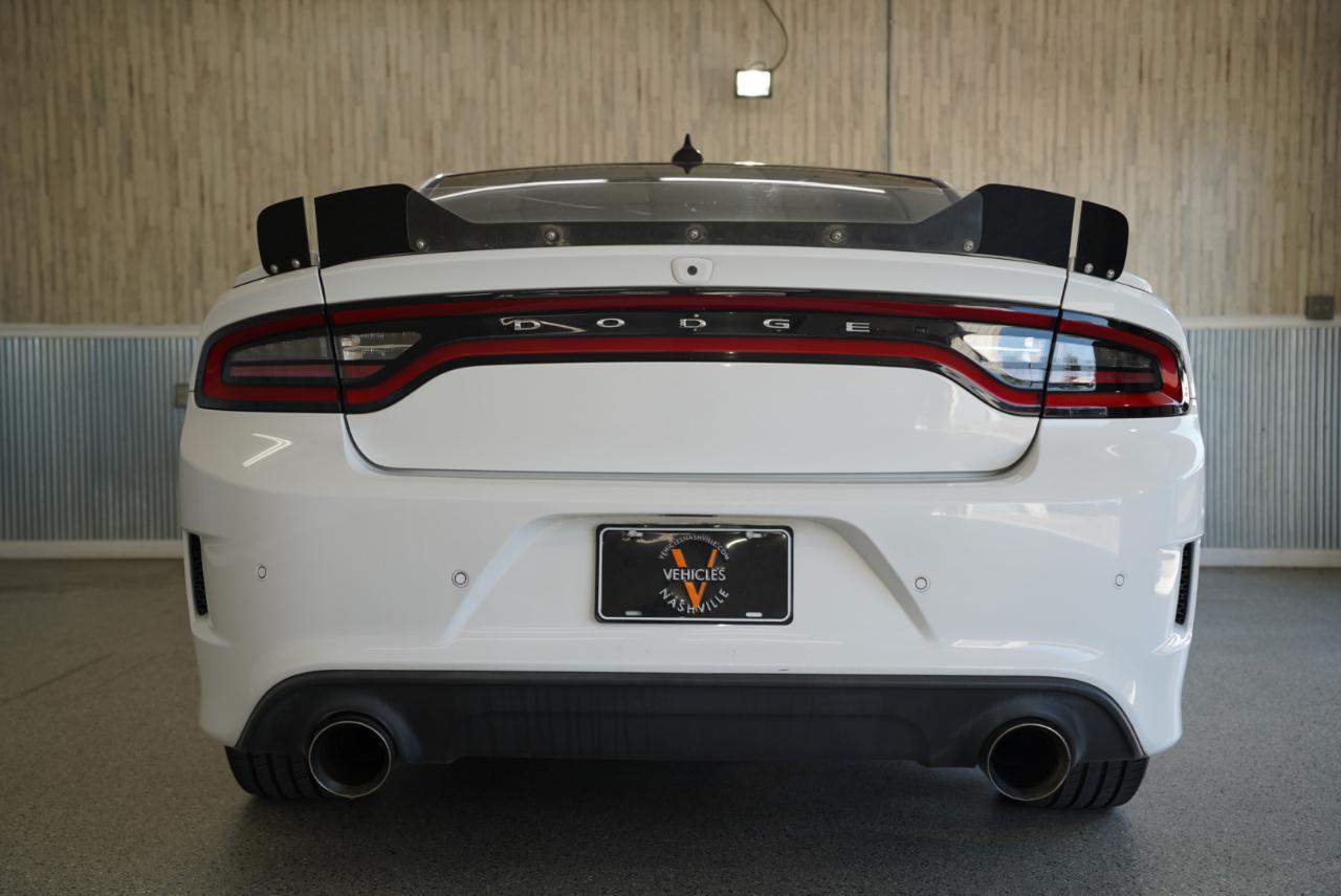 Dodge Charger photo 9