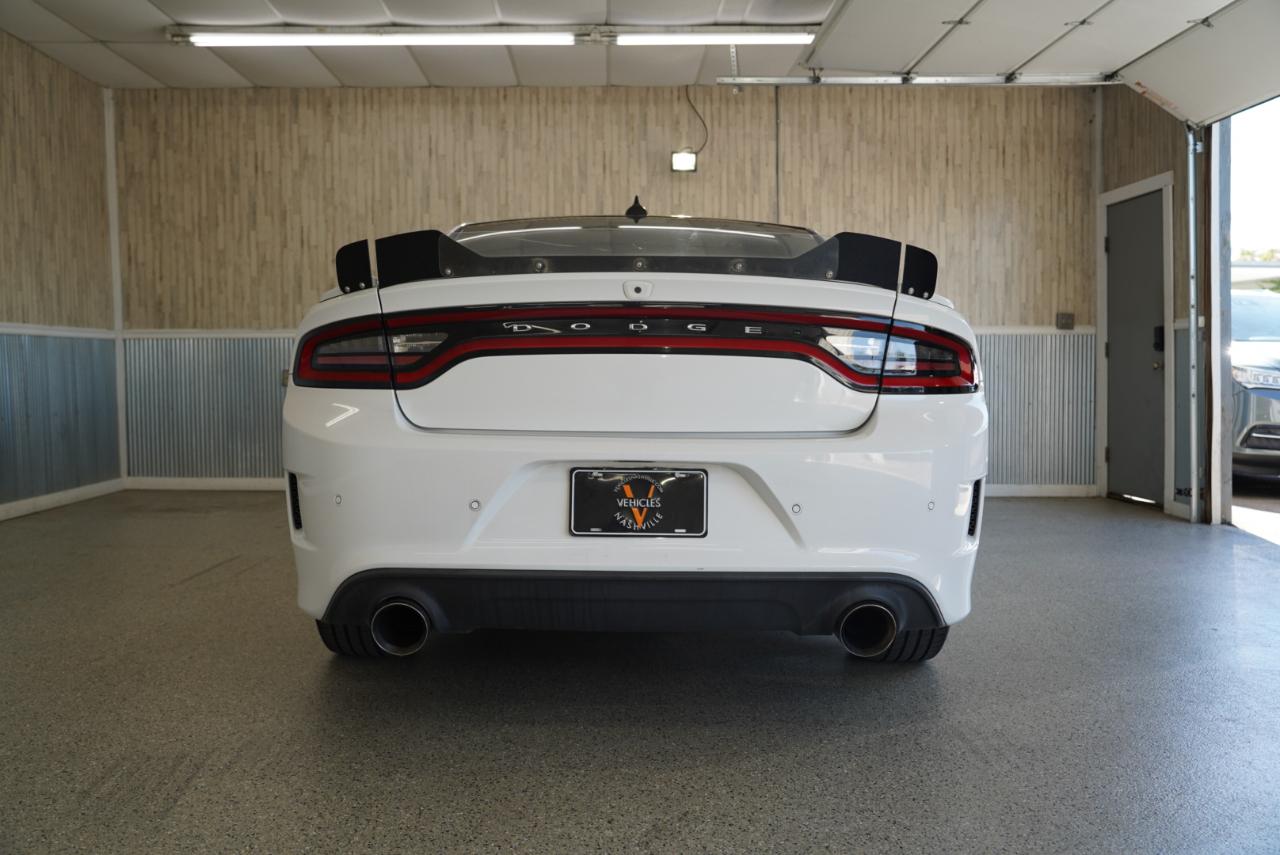Dodge Charger photo 8