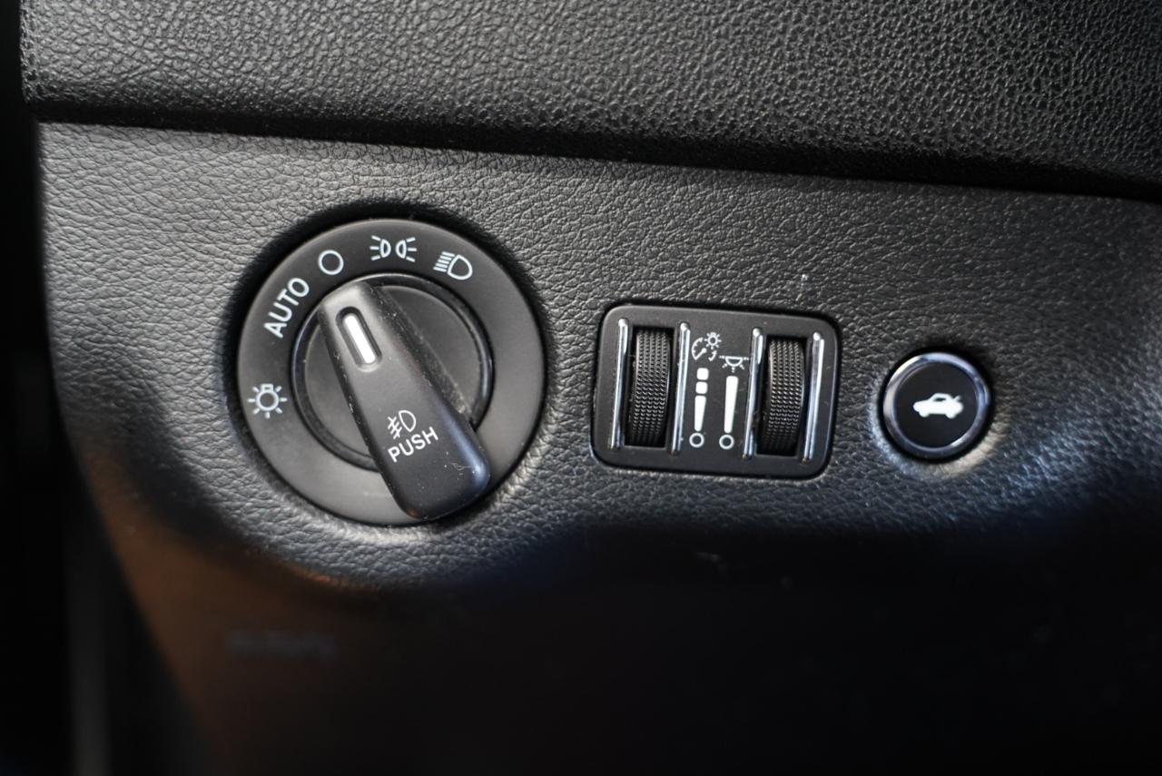 Dodge Charger photo 21