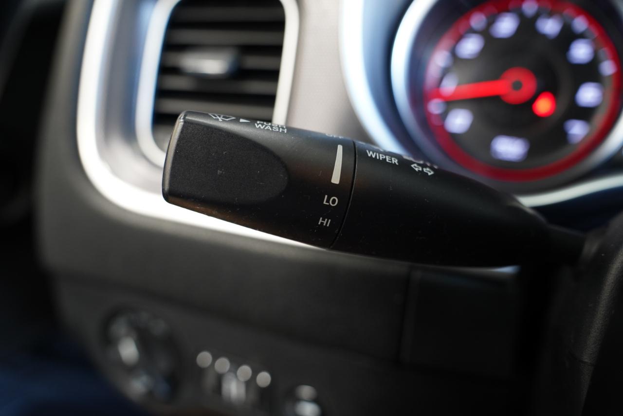 Dodge Charger photo 14