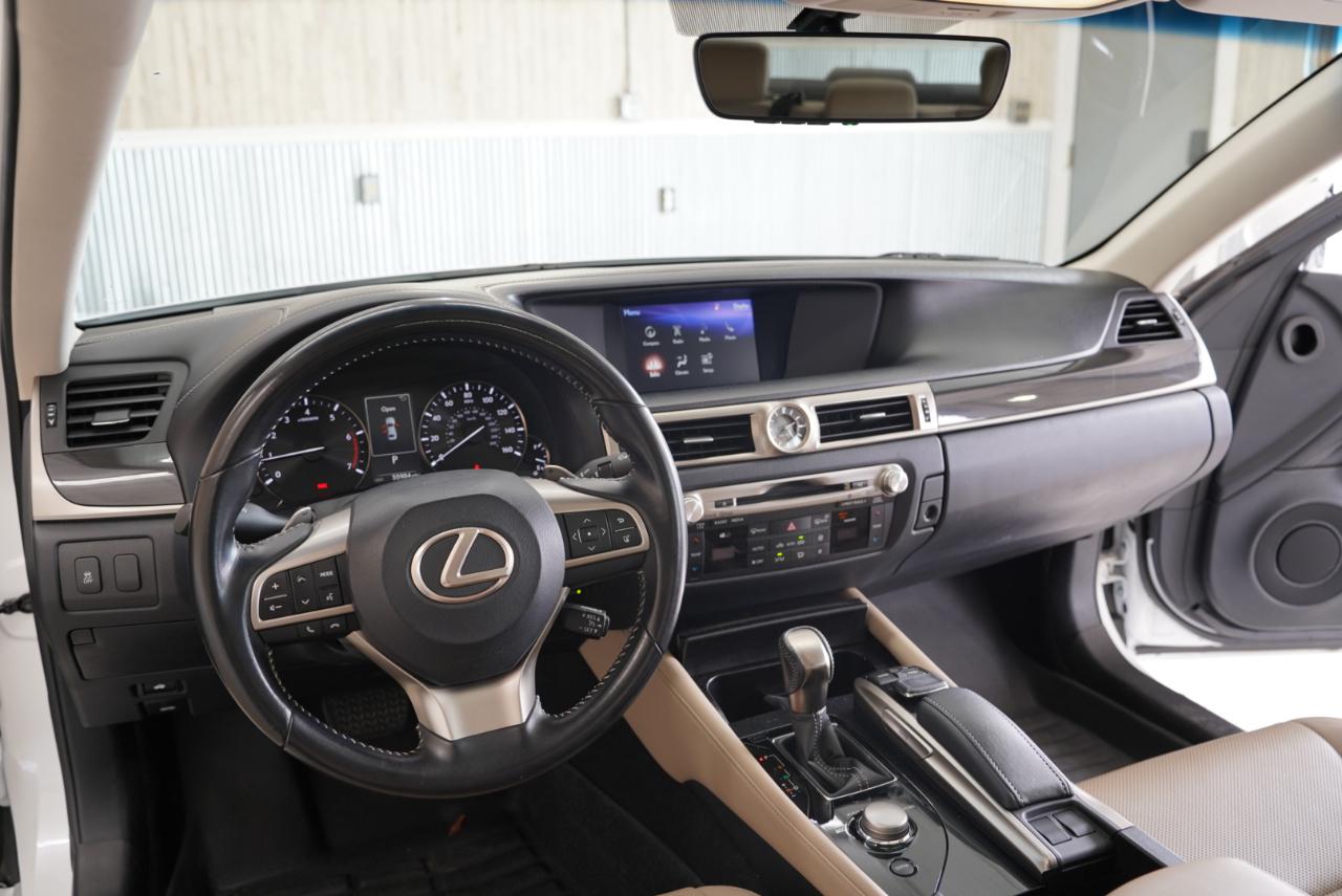 Lexus GS 200T 4dr Sdn RWD 2016