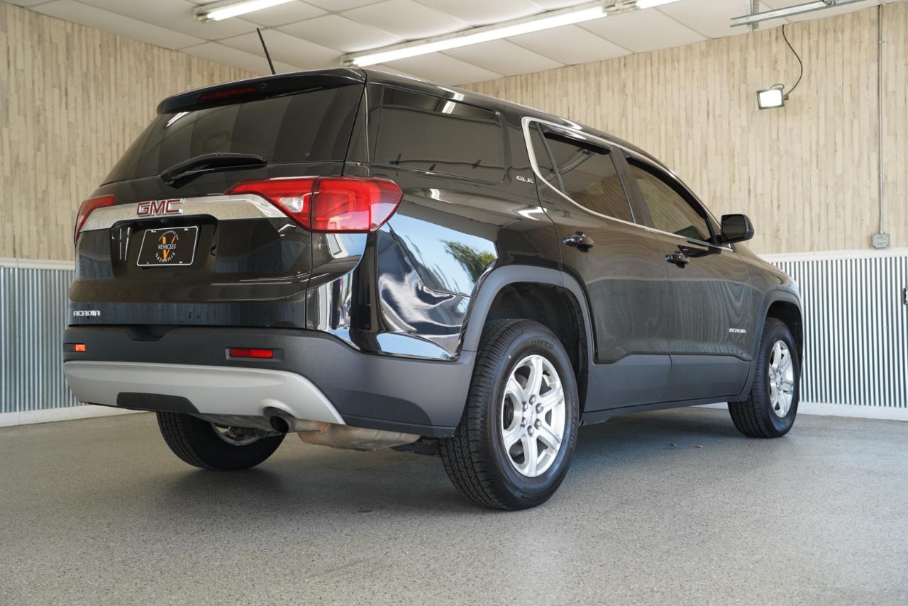 GMC Acadia FWD 4dr SLE w/SLE-1 2017
