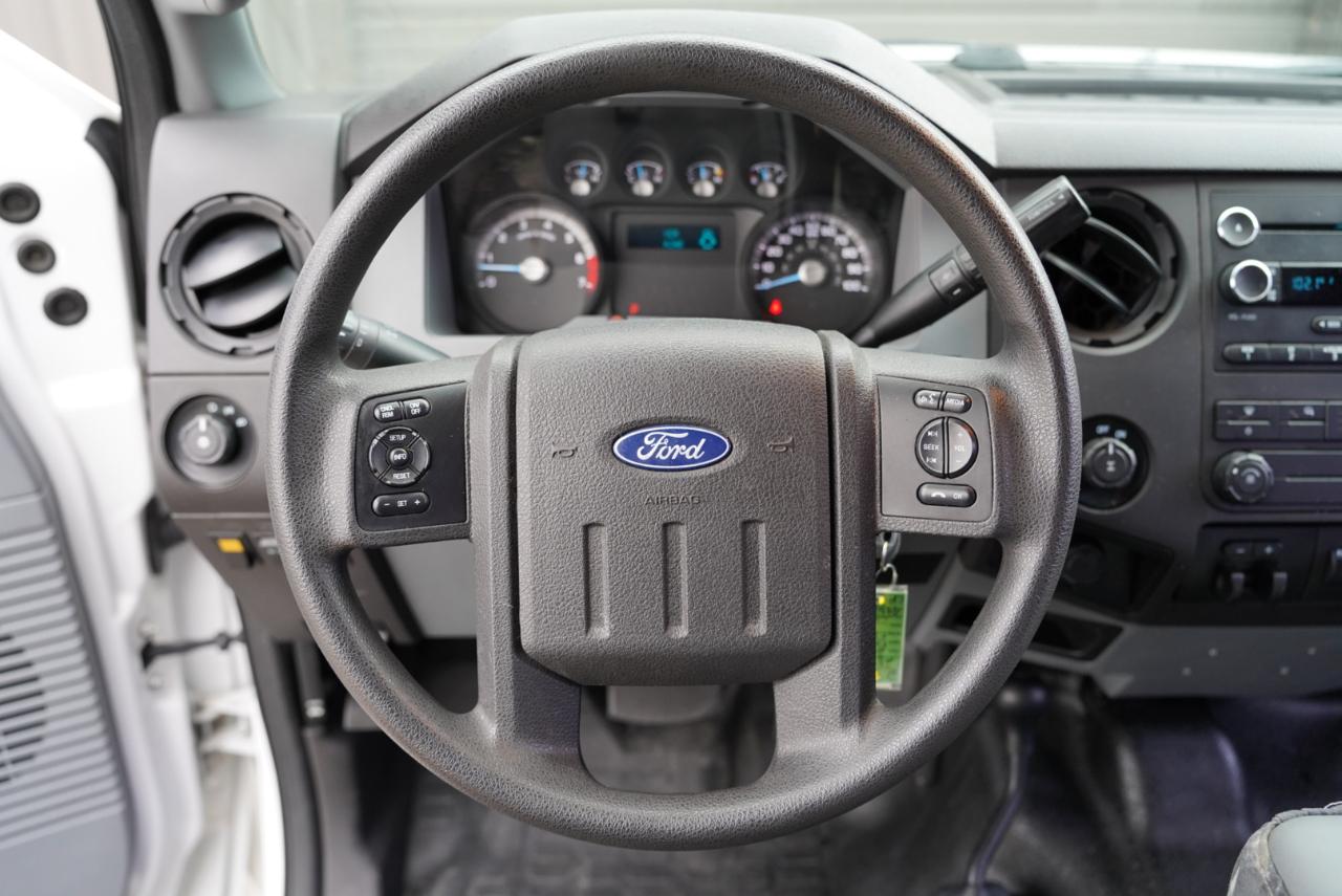 Ford Super Duty F-350 SRW  2014
