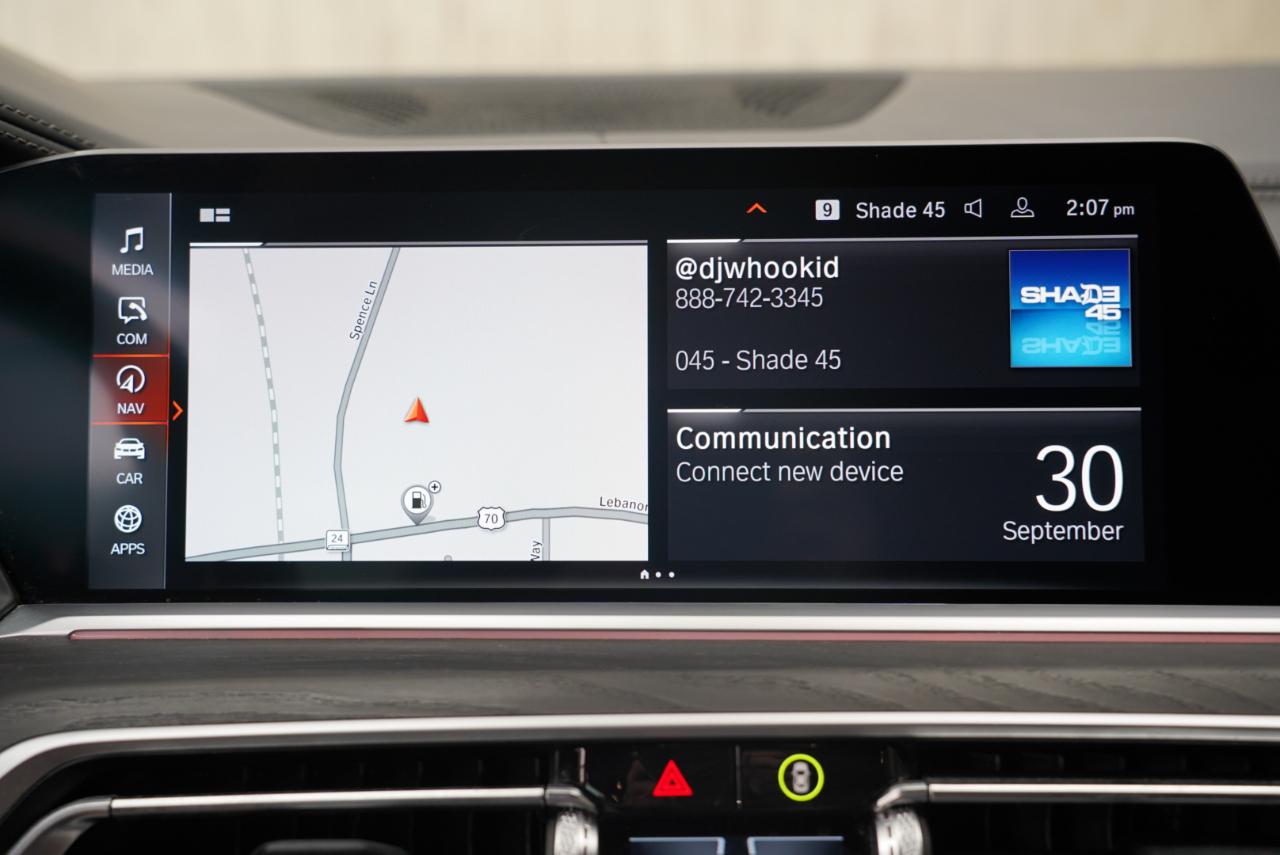BMW X7 M50i Sports Activity Vehicle 2021