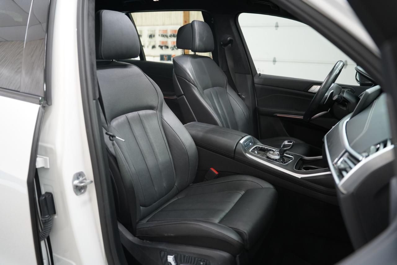 BMW X7 M50i Sports Activity Vehicle 2021