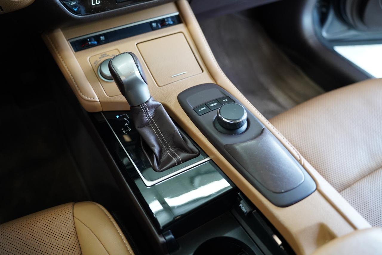 Lexus ES ES 350 FWD 2018