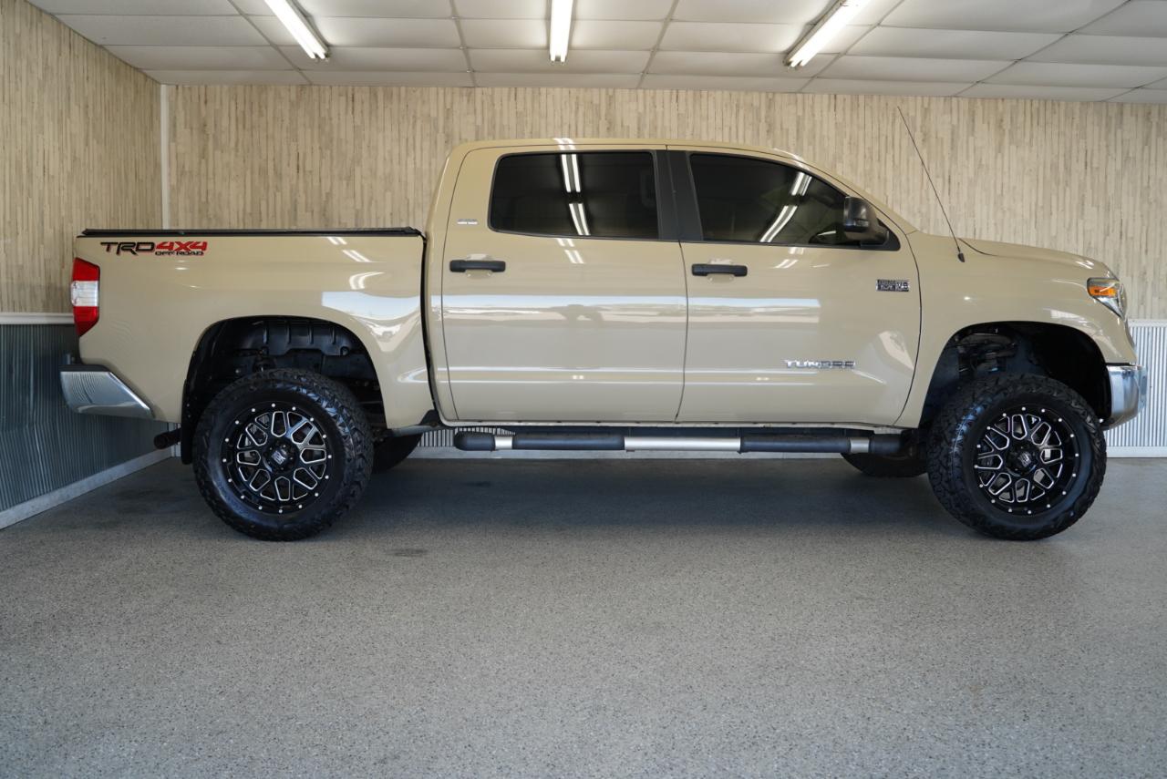 Toyota Tundra 4WD  2018