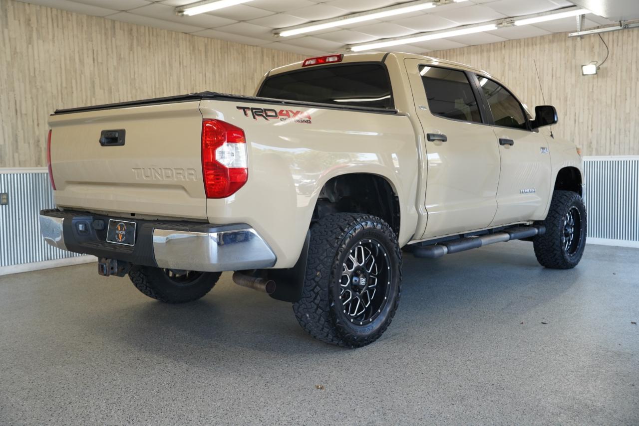 Toyota Tundra 4WD  2018
