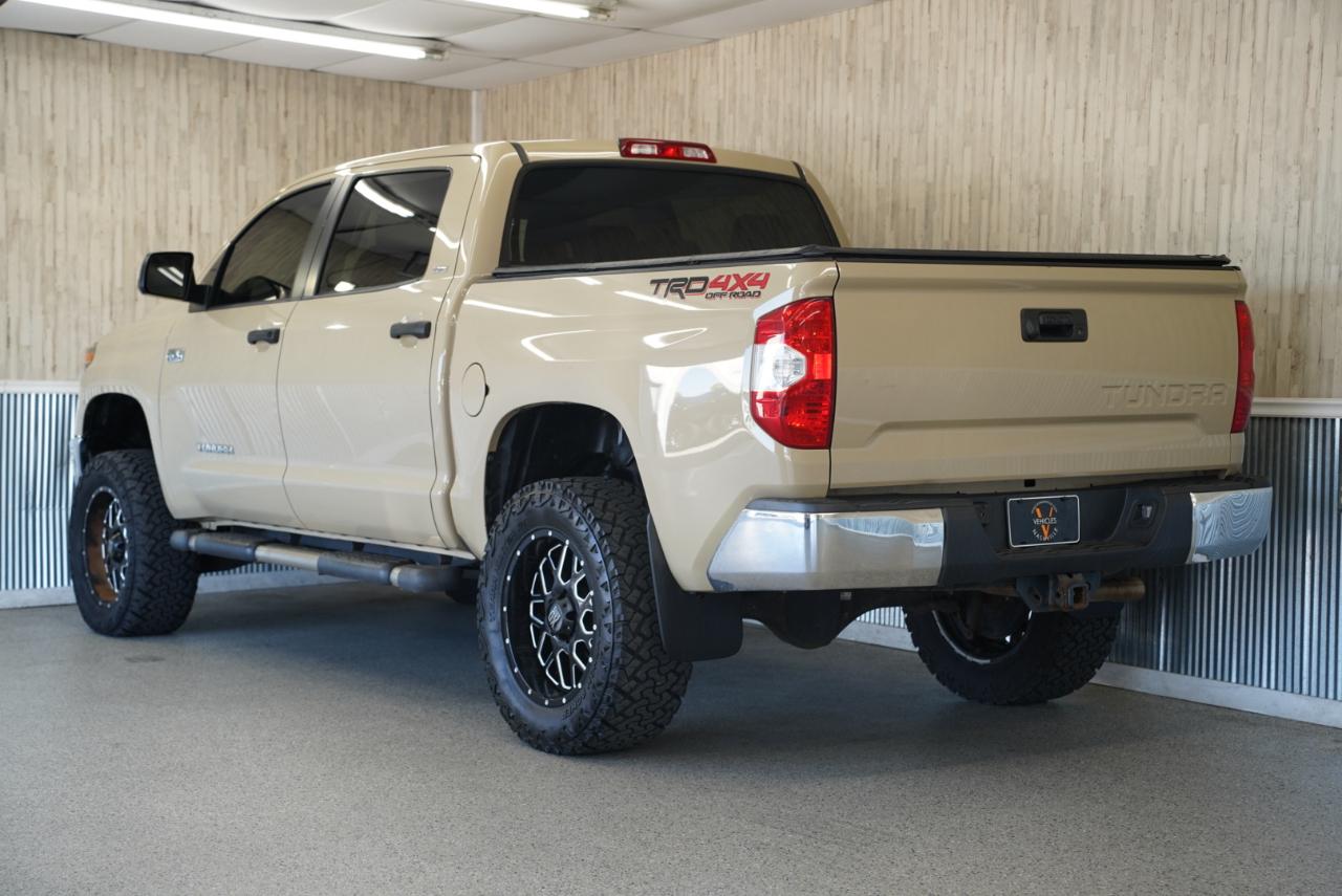 Toyota Tundra 4WD  2018