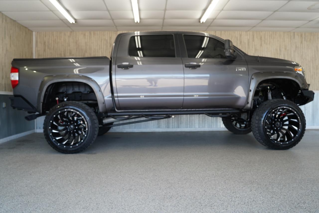 Toyota Tundra 4WD  2018