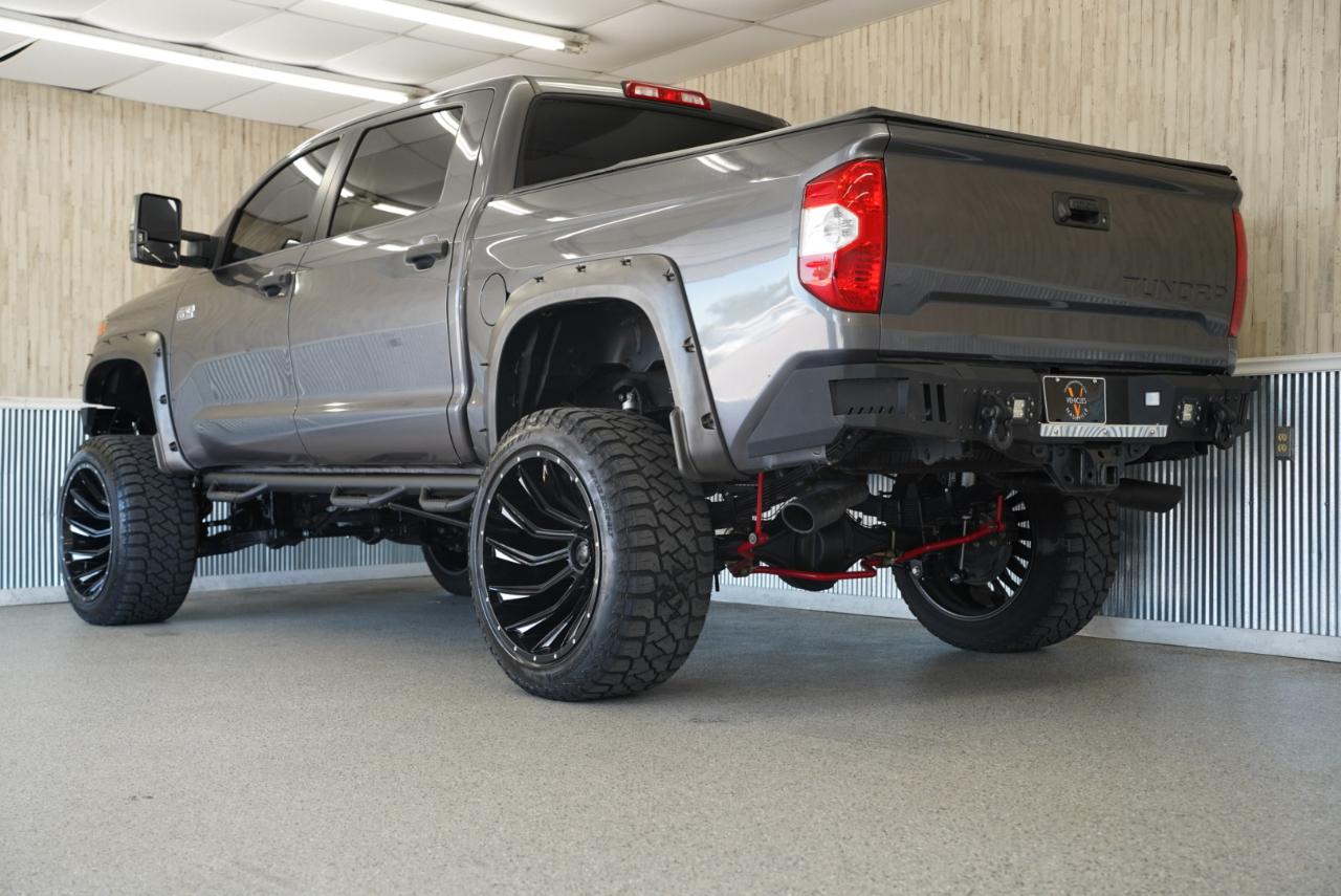 Toyota Tundra 4WD  2018