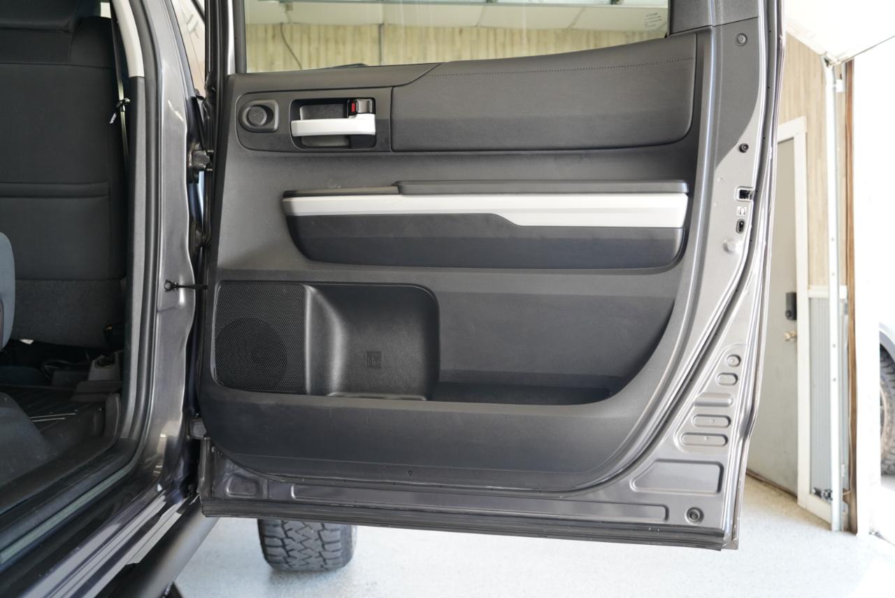 Toyota Tundra 4WD  2018