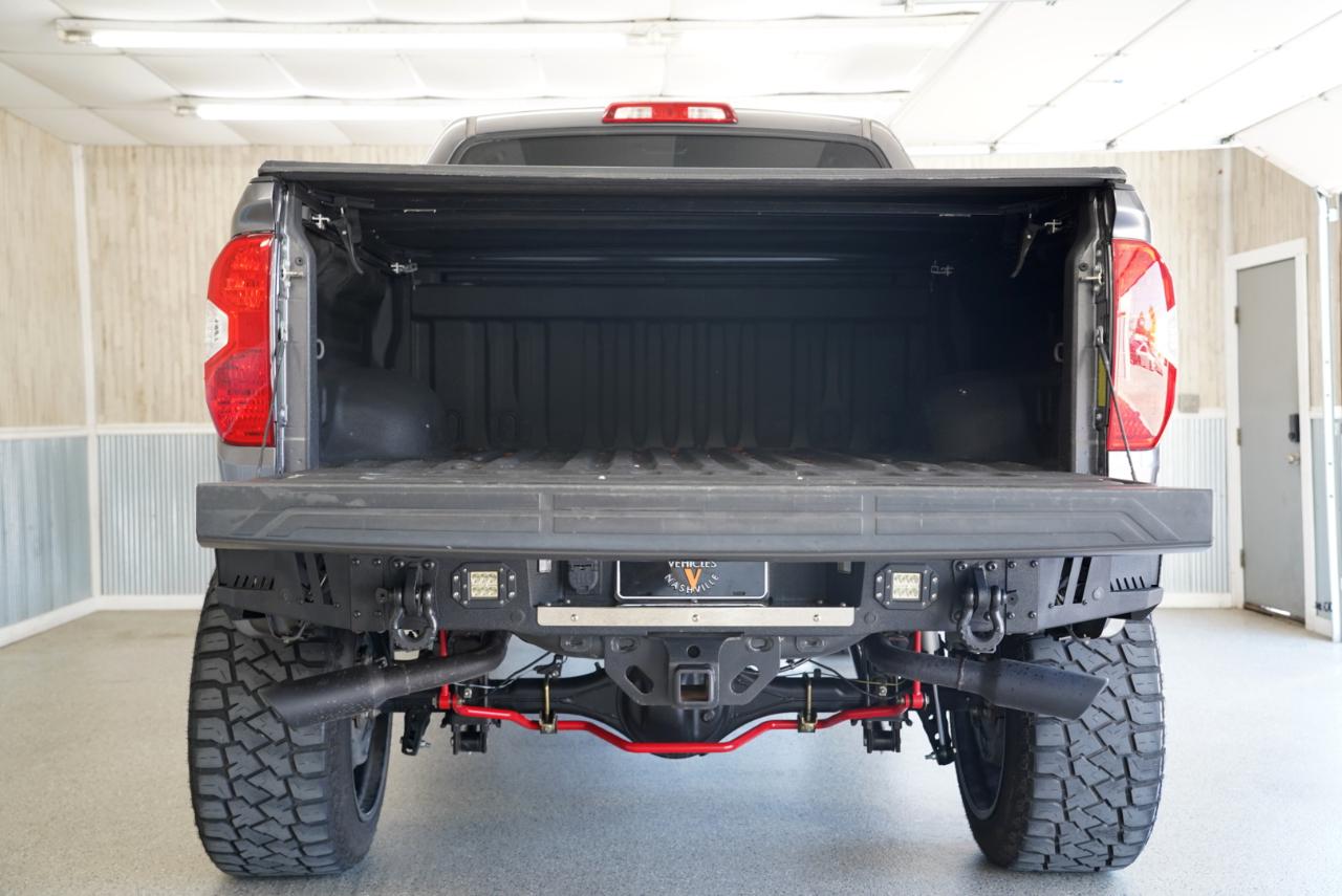 Toyota Tundra 4WD  2018