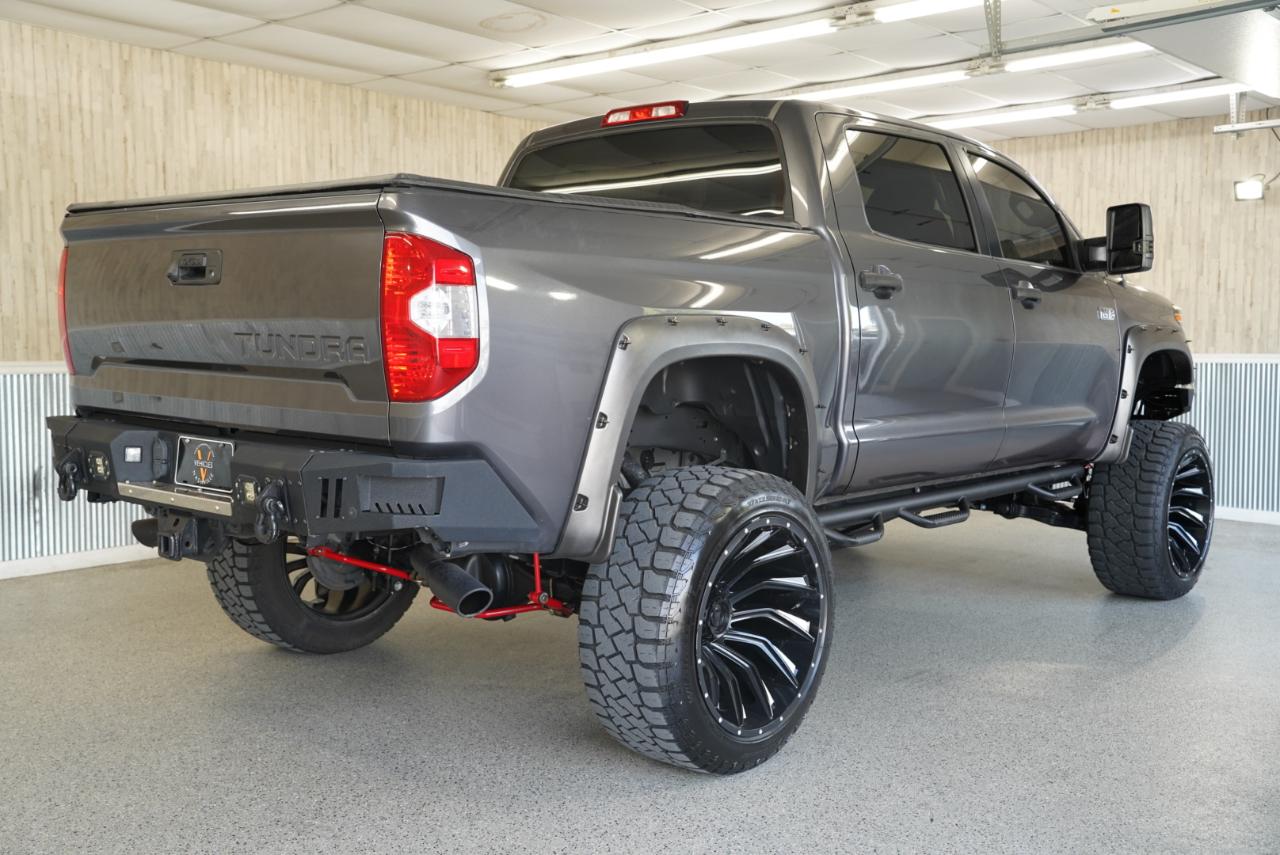 Toyota Tundra 4WD  2018